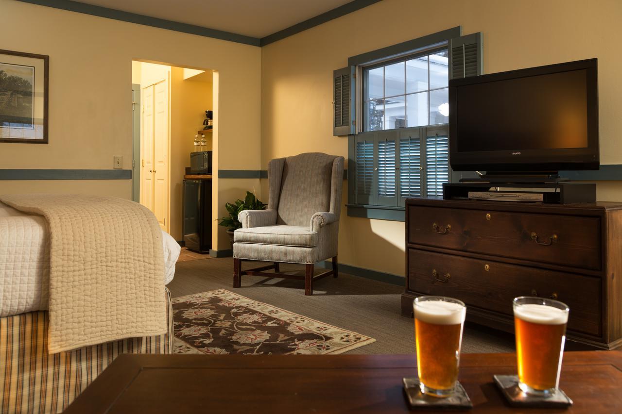 The At Turkey Hill Bed & Breakfast Bloomsburg